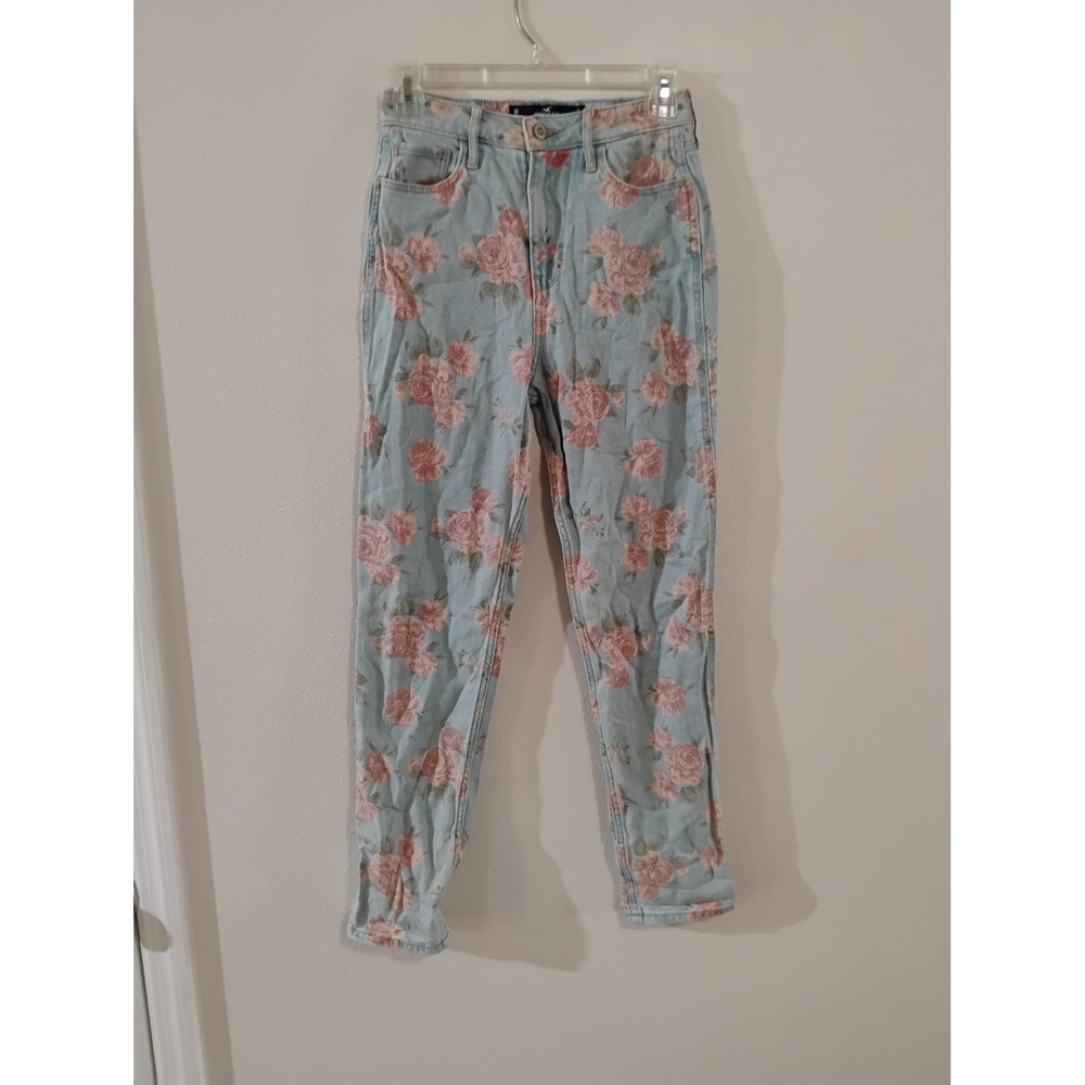 Hollister Ultra High-Rise Mom Jeans Pink Rose Floral Light Wash Blue 1R W25 L27